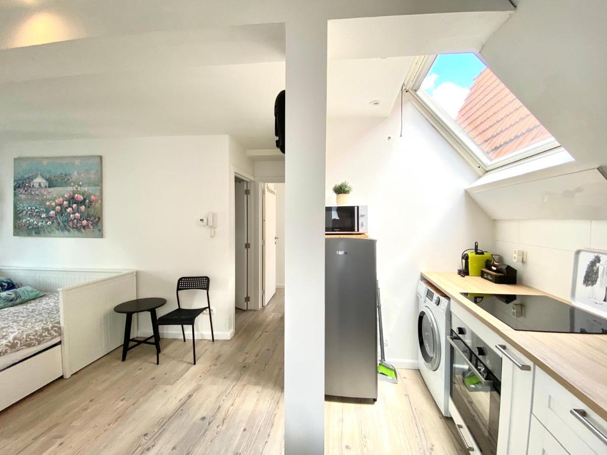 Bonjour Apartments Сentre 3 Antwerpen Bagian luar foto