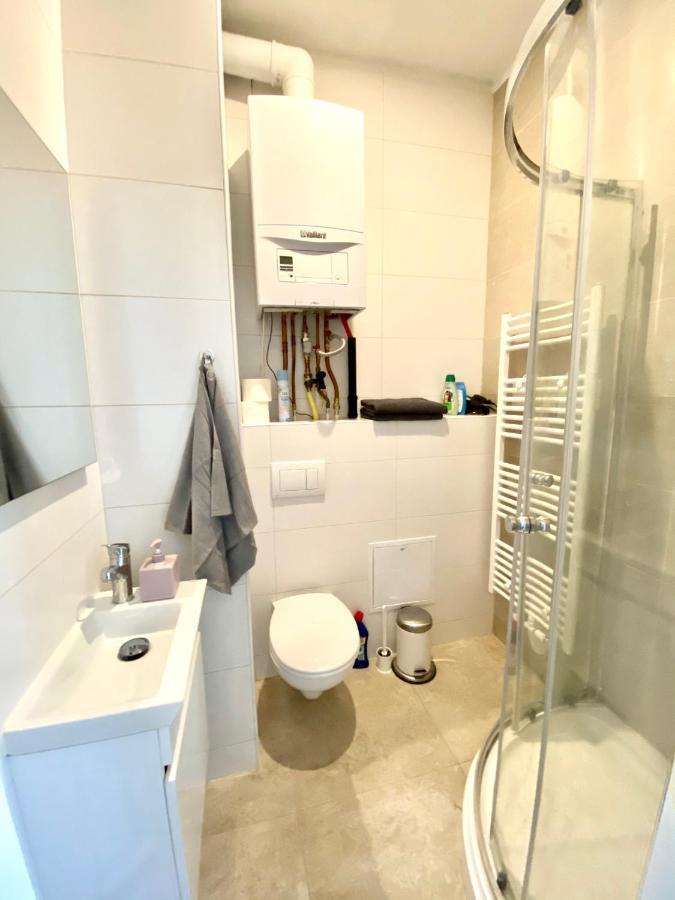 Bonjour Apartments Сentre 3 Antwerpen Bagian luar foto