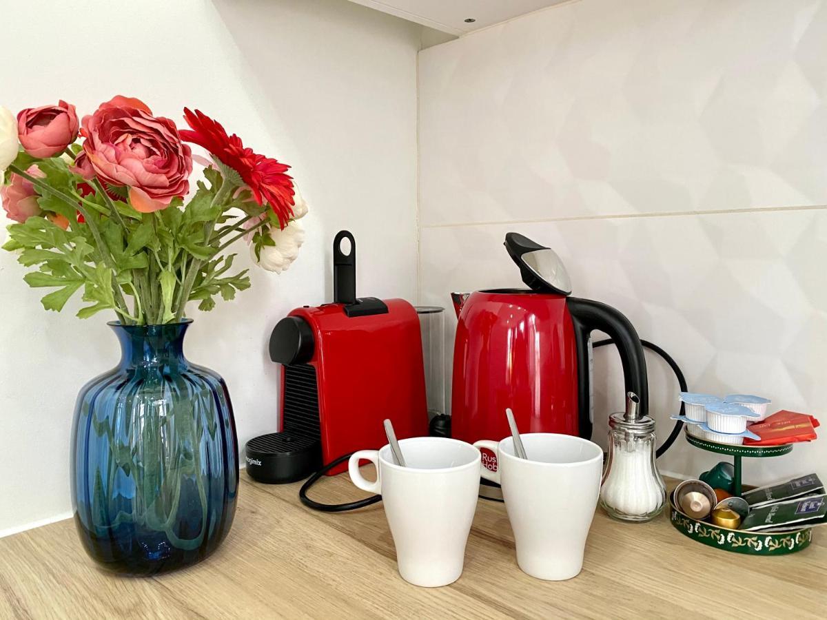 Bonjour Apartments Сentre 3 Antwerpen Bagian luar foto