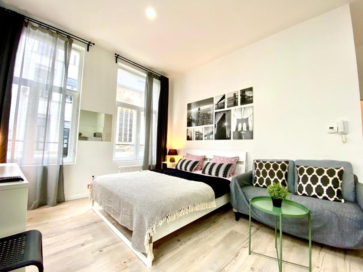 Bonjour Apartments Сentre 3 Antwerpen Bagian luar foto